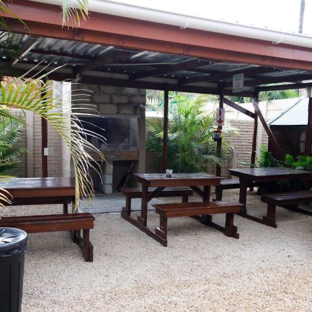 Rainbow Guest House And Tours Uitenhage ภายนอก รูปภาพ