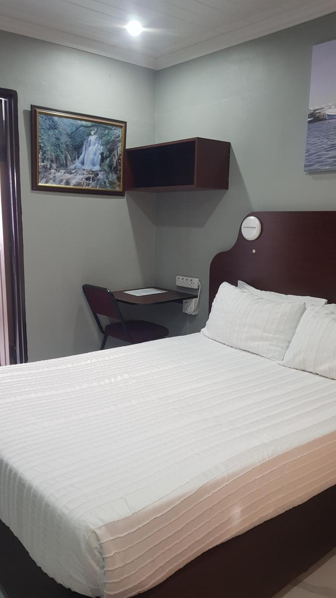 Rainbow Guest House And Tours Uitenhage ภายนอก รูปภาพ